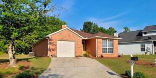 Room in 3 Bedroom Home at Klondike River Rd Gallery 1