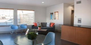 DH Holmes Gallery 18