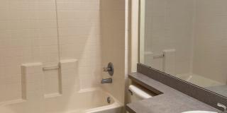 Adorable 3 bedroom / 2.5 bath town home with newly remodeled kitchen! Gallery 16