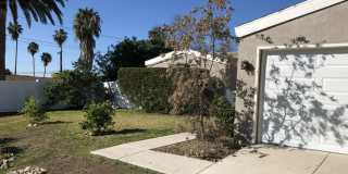 WALK TO SDSU! 5 bed 2 bath House w/ A/C Gallery 4