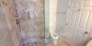 2417 Bay St. Gallery 20