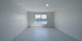 19255 NE 2nd Ave Gallery 1