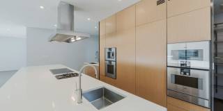 Zen House | Award-Winning Architectural Lease in Manhattan Beach Gallery 13