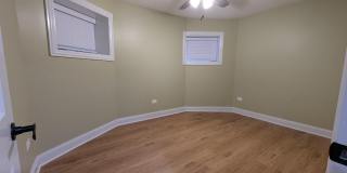 2150 W Monroe Street Gallery 95