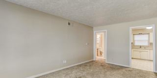 Charming 2-Bedroom Home with Spacious Backyard & Great Location Gallery 19