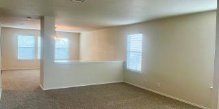 Large 3/2.5 ~ Conveniently located to JBSA Lackland and JBSA Kelly Field Annex ~ Move in Ready! Gallery 4