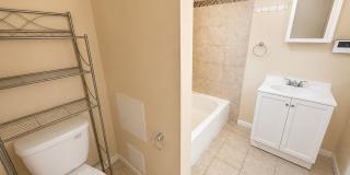 Room to Spread Out in This Pet-Friendly 2-Bedroom Home Gallery 14