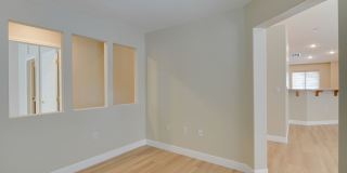 CHARMING 2 BEDROOM TOWNHOME IN SOUTHERN HIGHLANDS Gallery 14