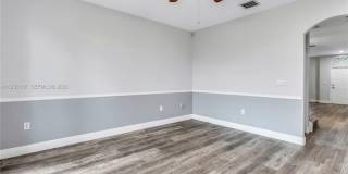 2540 SW 85th Ter Gallery 21