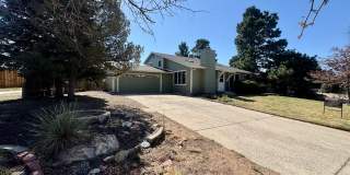 4 Bedroom Home in Villa Loma-Available NOW Gallery 3