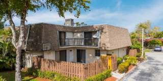 8107 SW 23rd Ct Gallery 33