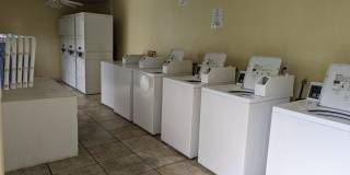 Beautiful, recently remodeled 1 bedroom 1 bathroom condo available now - MOVE IN SPECIAL Gallery 18