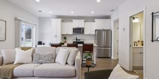 Model 3 Bedroom Town Home Gallery 5