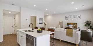 Model 3 Bedroom Town Home Gallery 11