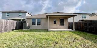 Charming 3-Bedroom, 2-Bathroom Oasis Nestled in the Vibrant Heart of San Antonio, Texas! Gallery 23