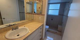 7832 Collins Ave Gallery 21