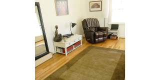 1438 W Oak Street Gallery 5