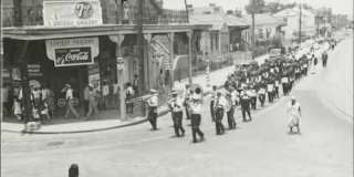 1915 Philip St. Gallery 14