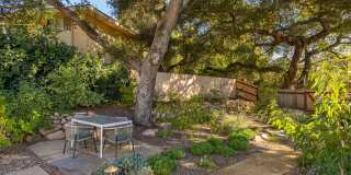 Downtown bungalow Gallery 12