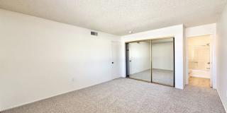 AVAILABLE NOW! 3 Bedroom 2 Bathroom Upper Level Apartment in Palm Desert!! Gallery 11