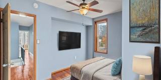 534 BERGEN Street Gallery 11