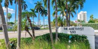 5313 Collins Ave Gallery 2