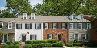 Fairfax Square Gallery 20