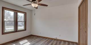 222 W Briarbrook Lane Gallery 7