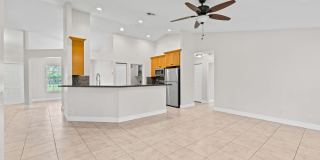 16628 Valencia Boulevard Gallery 14
