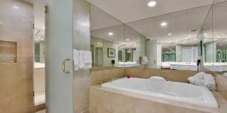 19955 NE 38th Ct Gallery 27
