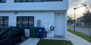 14597 SW 261st Ter Gallery 1