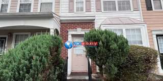 Townhome in Norcross with easy access to I-85 Gallery 1