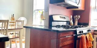 NO BROKER FEE | Sunny 2 Bed Brownstone with In-Unit Laundry | Brookline Gallery 8