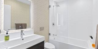 Stylish Condo in Desirable Alta Heights Neighborhood Gallery 34