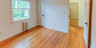 Schuyler Place Gallery 12