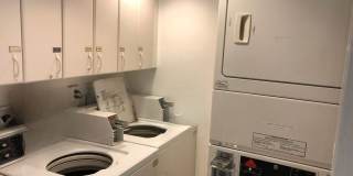 Charming 2BR Condo in West Los Angeles Gallery 9