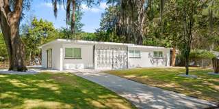 Beautifully updated and move-in ready 3 Bed 2 Bath Home Beautifully updated and move-in ready 3 Bed 2 Bath Home Gallery 1