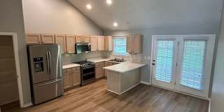 3b/2b in the heart of Springfield $1,700 Gallery 9