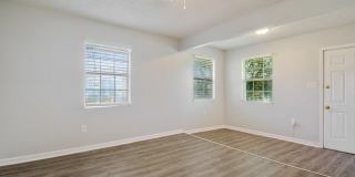 715 Central Road Gallery 2