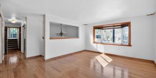 Spacious 6BR House in Lakewood Gallery 21