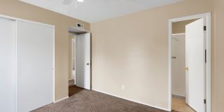 Large 3 Bedroom Apartments PET FRIENDLY! Gallery 73