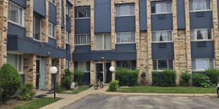 8655 1/2 W Foster Avenue Gallery 1