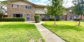 **Move-In Special**3-Bedroom Townhouse with Water Included & Community Pool! **Move-In Special**3-Bedroom Townhouse with Water Included & Community Pool! Gallery 1