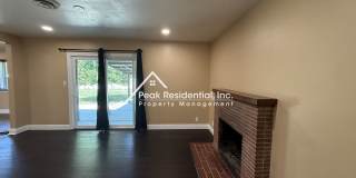 A Charming 3bd/2ba Sacramento House with Fenced Backyard Gallery 11