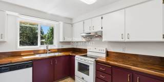 Gladstone 3BD/2BA Home with Large Yard, Shop, & 2 Car Garage Gallery 13