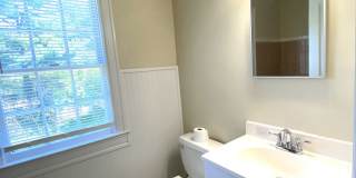 Duplex located close to UK, Downtown or St Joe Hospital   20260716 Gallery 12
