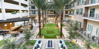 Modera Kierland Gallery 18