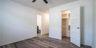 931 S Rupple Road Gallery 13