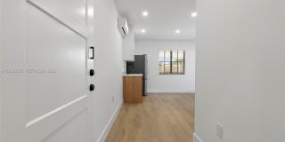 1060 NW 35th Ct Gallery 1