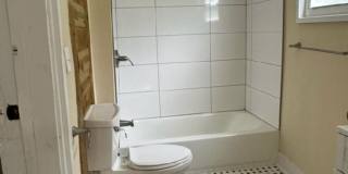 Clifton/Frankfort 3 Bedroom 2-Bath House Clifton/Frankfort 3 Bedroom 2-Bath House Gallery 9